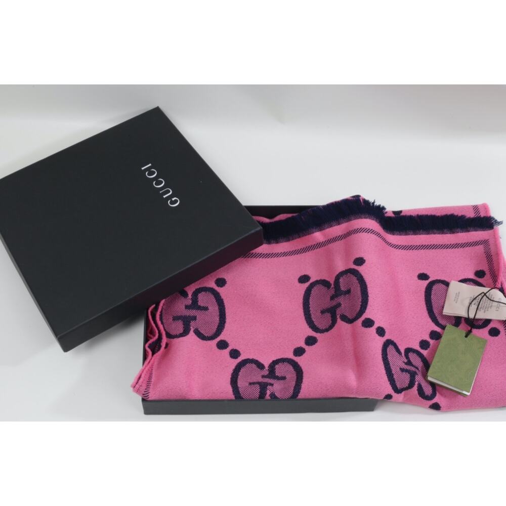 GUCCI Wool GG Monogram Scarf Salmon Pink Lady Nest Lux Designer Wrap Italy - Picture 2 of 16